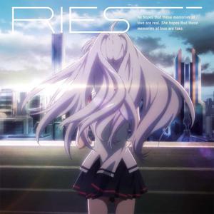 漂亮熟女人妻光着屁屁在厨房
