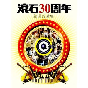 漂亮熟女人妻光着屁屁在厨房
