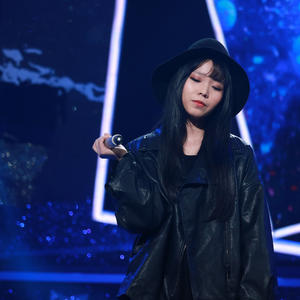 一边摸奶一边做爱视频
