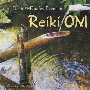 一边摸奶一边做爱视频
